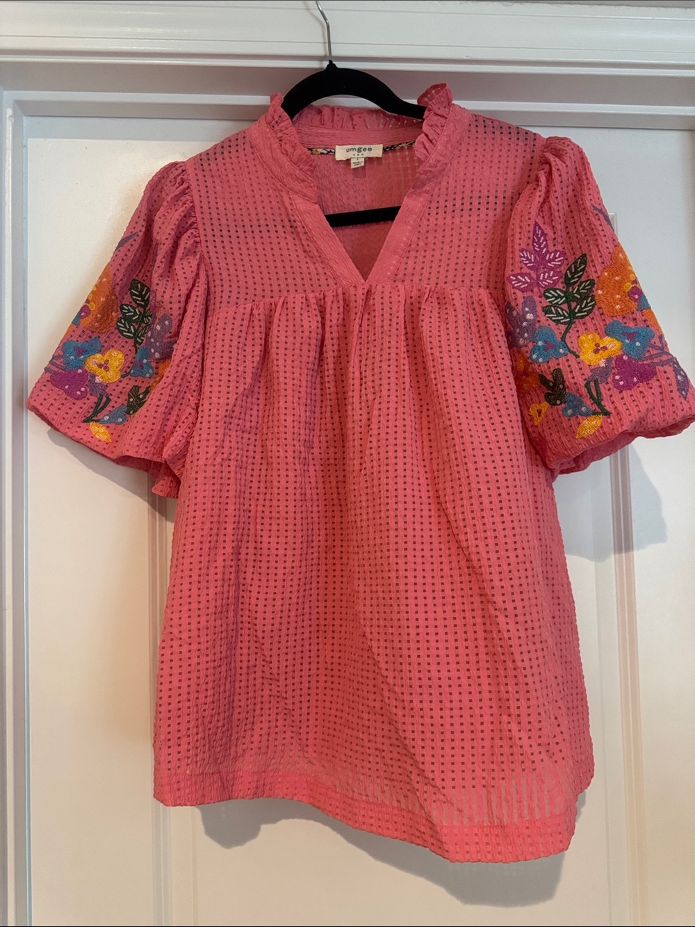 Umgee Pink Embroidered Puff-Sleeve Tunic Top NWOT